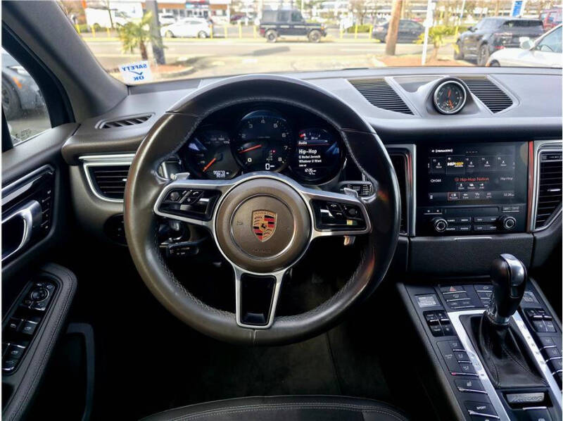 2018 Porsche Macan