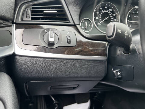 2014 BMW 5 Series 528i