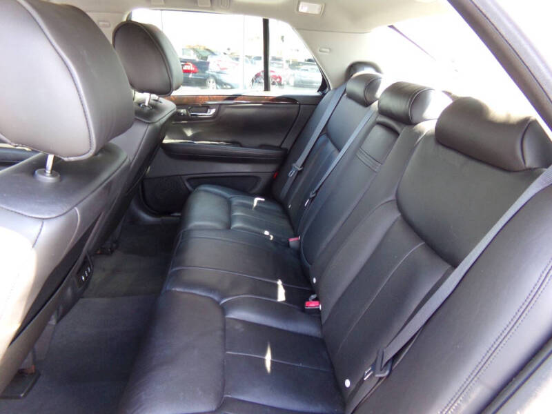 2010 Cadillac DTS Luxury Collection
