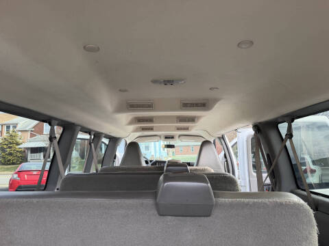 2017 Chevrolet Express LS 3500