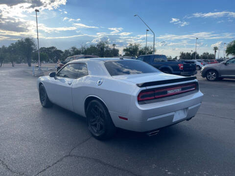 2012 Dodge Challenger R/T Plus