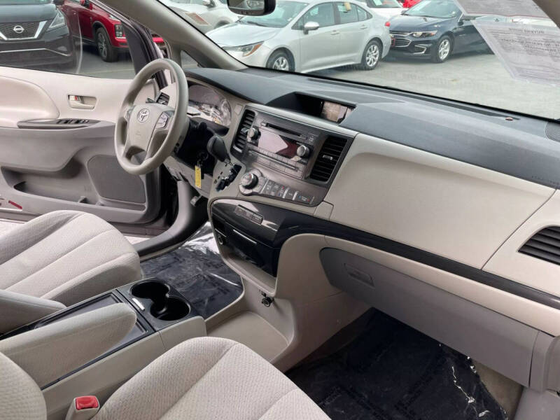 2013 Toyota Sienna