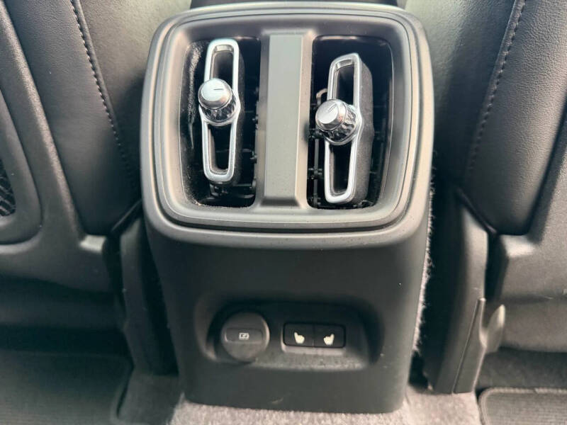 2021 Volvo XC40 T5 R-Design