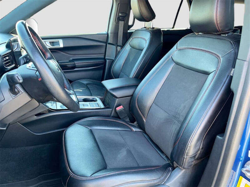 2022 Ford Explorer ST-Line