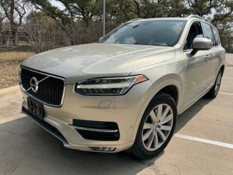 2016 Volvo XC90 T6 Momentum