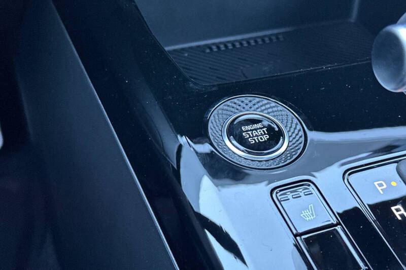 2025 Kia Niro EX Touring