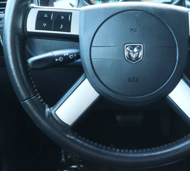 2008 Dodge Challenger SRT8