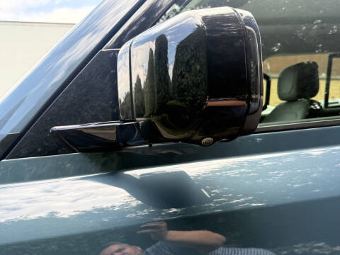 2020 Land Rover Defender 110 SE