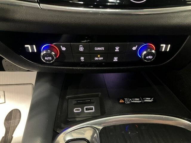 2022 Buick Enclave Essence