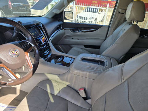 2015 Cadillac Escalade Luxury