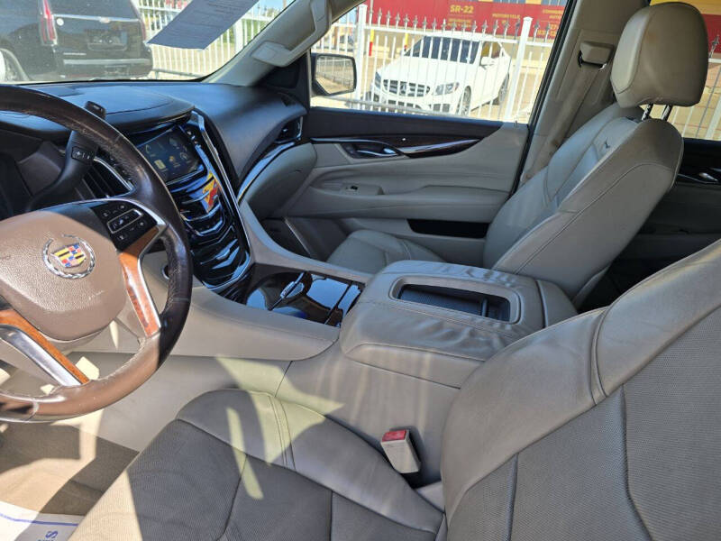 2015 Cadillac Escalade Luxury