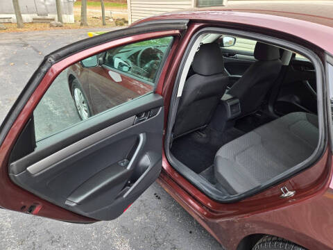 2014 Volkswagen Passat 2.5L S PZEV