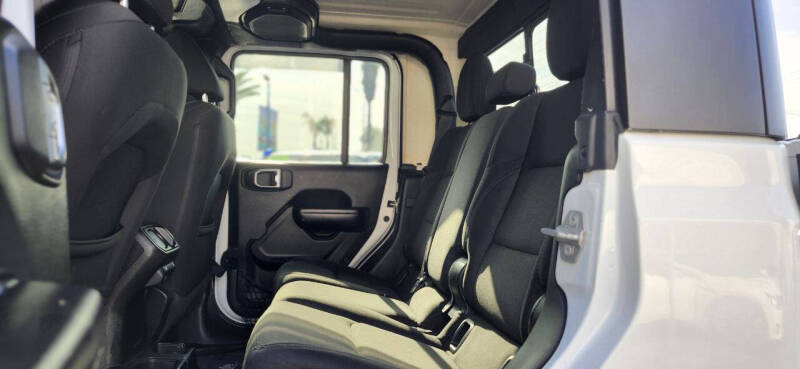 2020 Jeep Gladiator Sport S