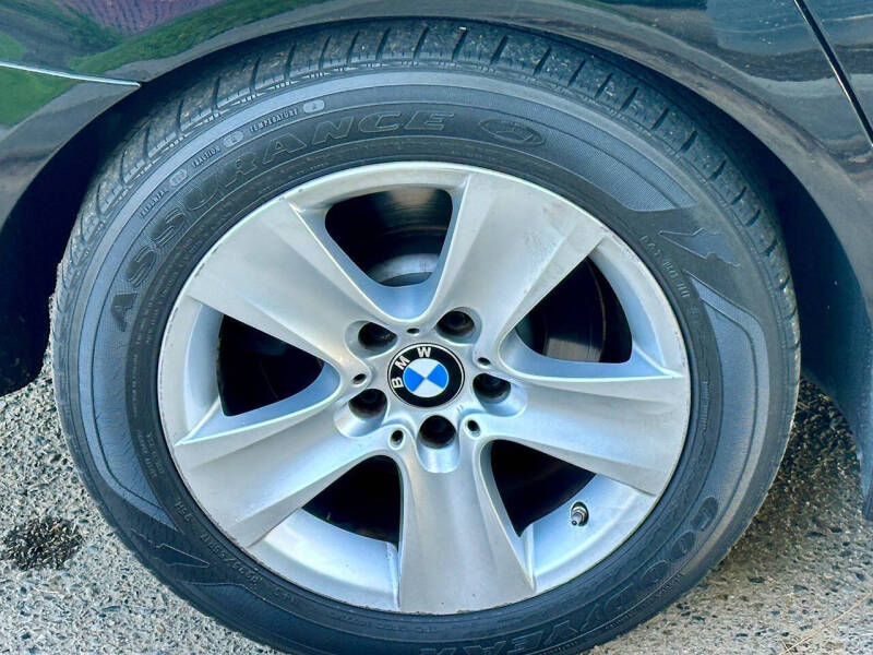 2012 BMW 5 Series 528i