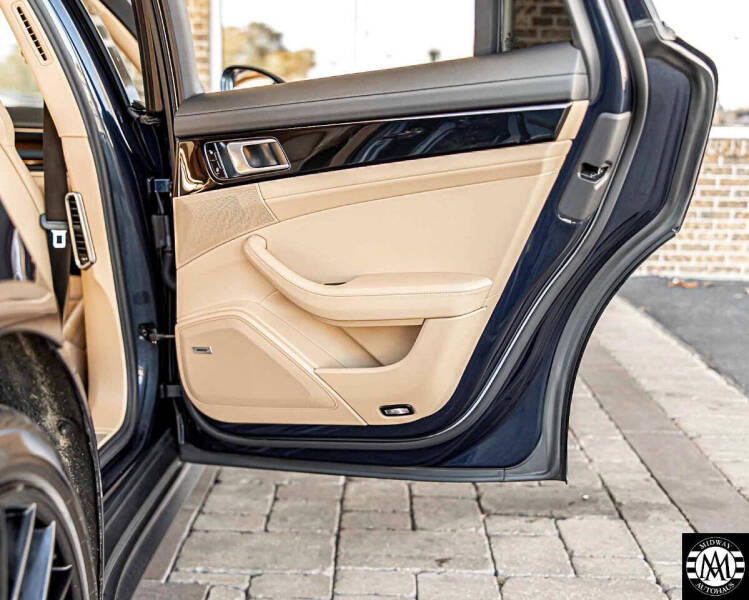 2018 Porsche Panamera