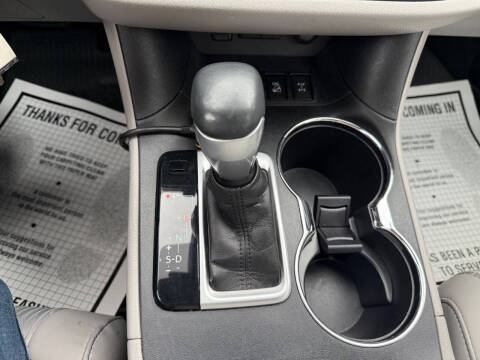 2017 Toyota Highlander LE Plus