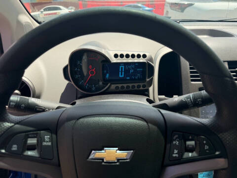 2016 Chevrolet Sonic LT Auto