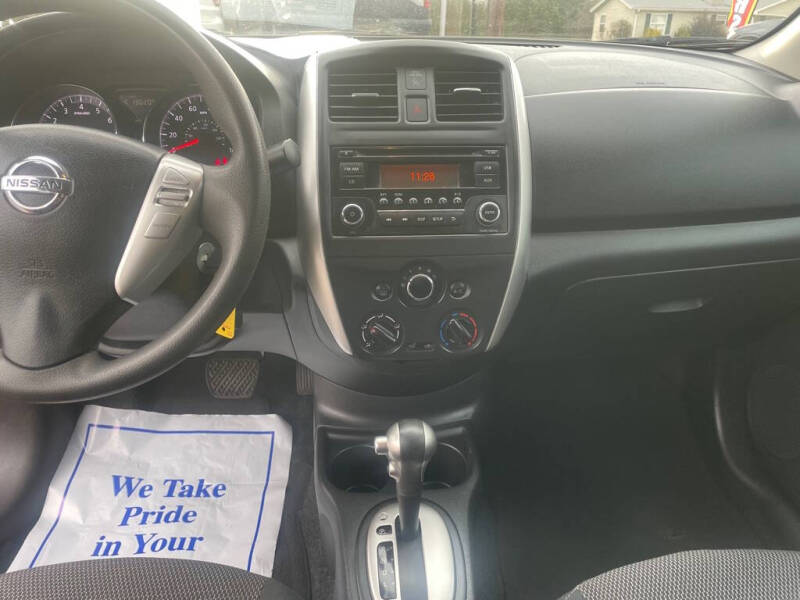 2015 Nissan Versa 1.6 S