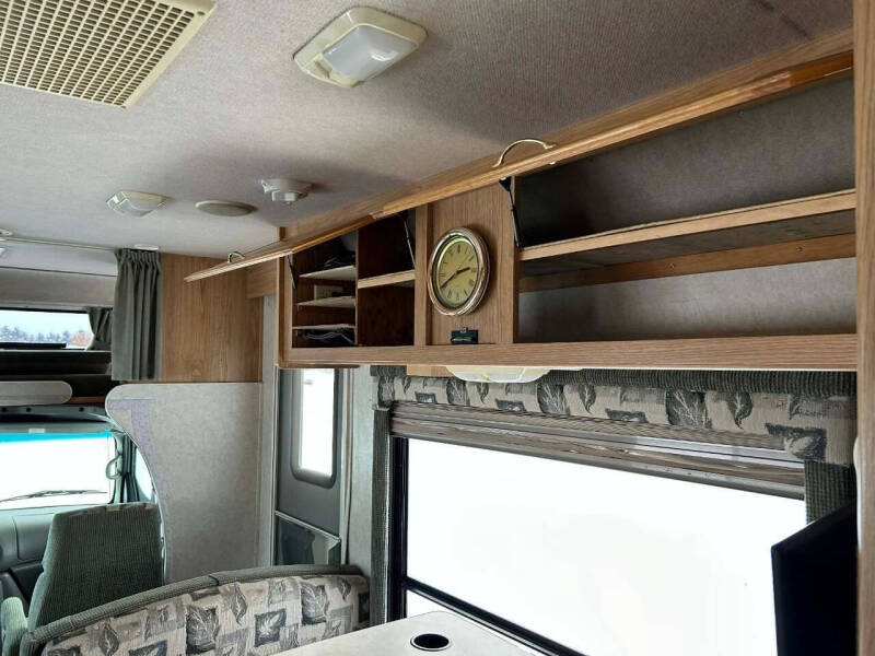 2001 Ford E-Series E-450 SD