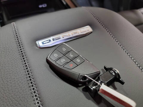 2025 GMC Yukon XL Denali