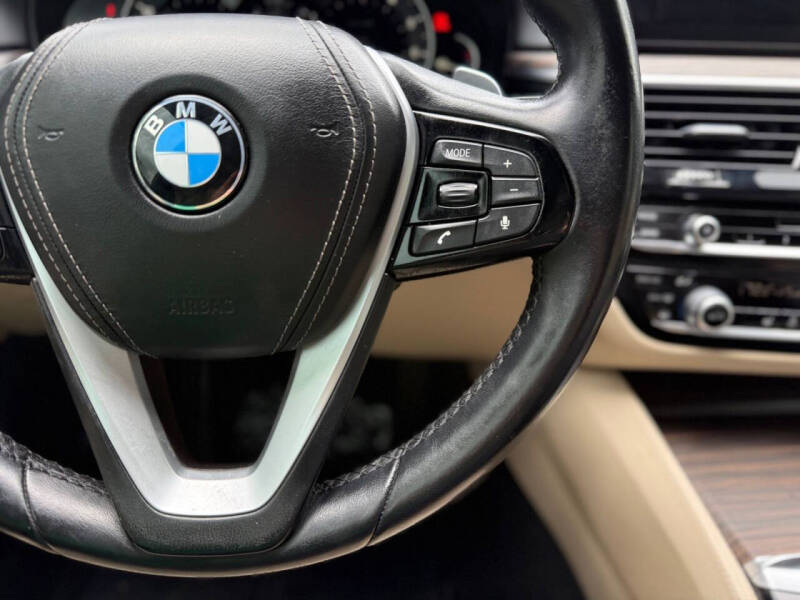 2017 BMW 5 Series 540i