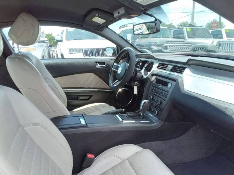 2014 Ford Mustang V6 Premium