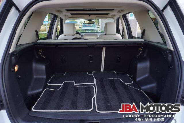 2015 Land Rover LR2 HSE LUX