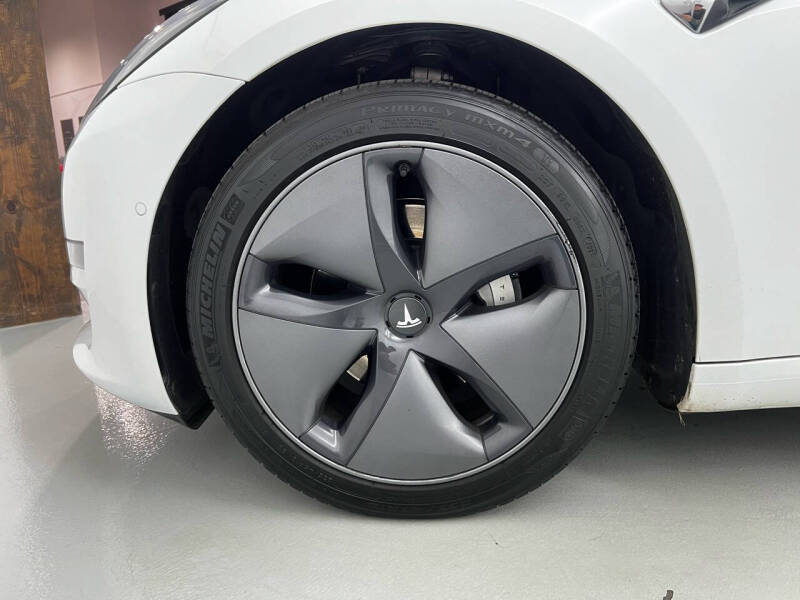 2020 Tesla Model 3 Base photo 12