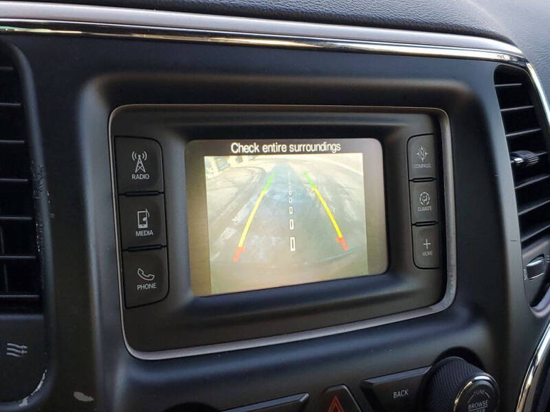 2017 Jeep Grand Cherokee Laredo