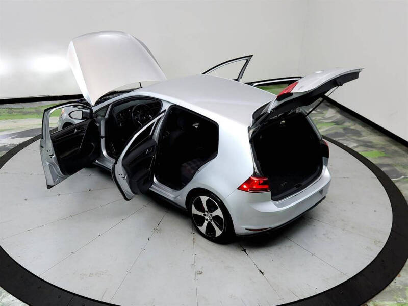 2016 Volkswagen Golf GTI S