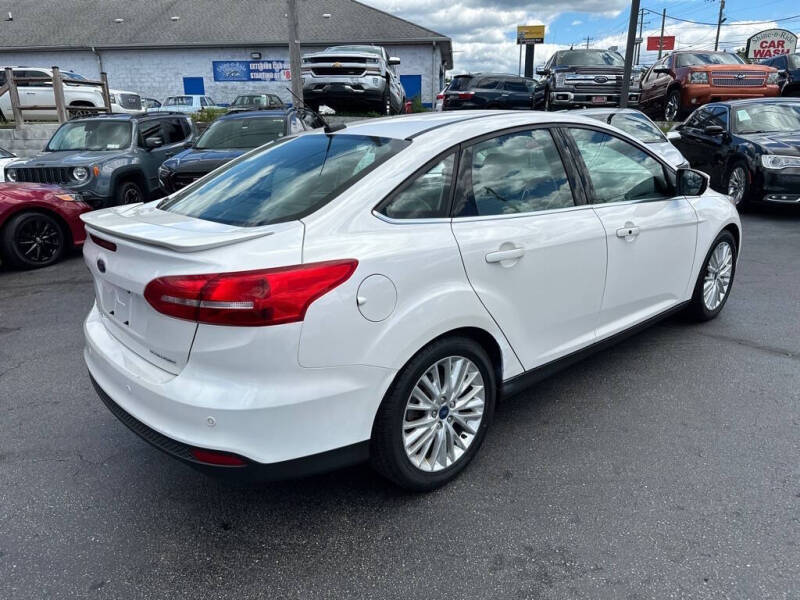 2017 Ford Focus Titanium