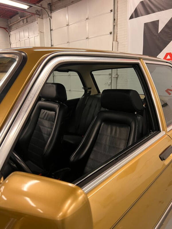 1983 BMW 3 Series 320i
