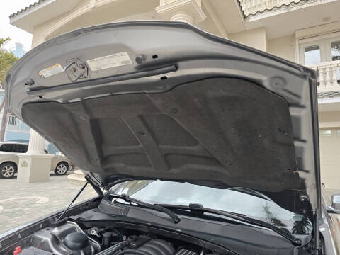 2012 Chrysler 300 SRT8