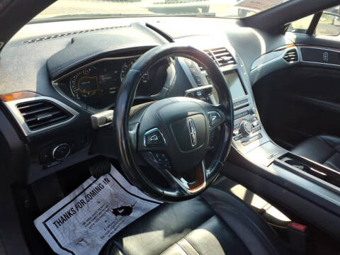 2017 Lincoln MKZ Select
