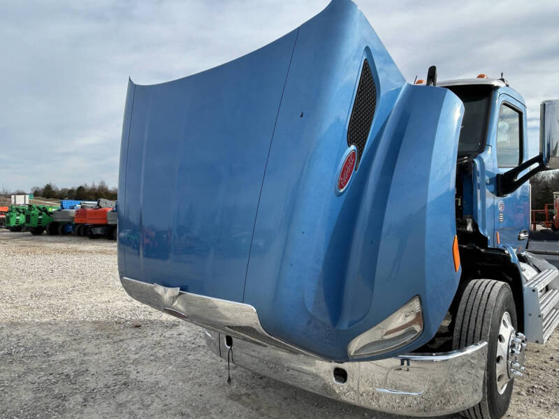 2016 Peterbilt 579 Road 579 Road Tractor