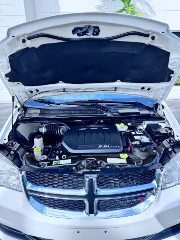 2013 Dodge Grand Caravan SE