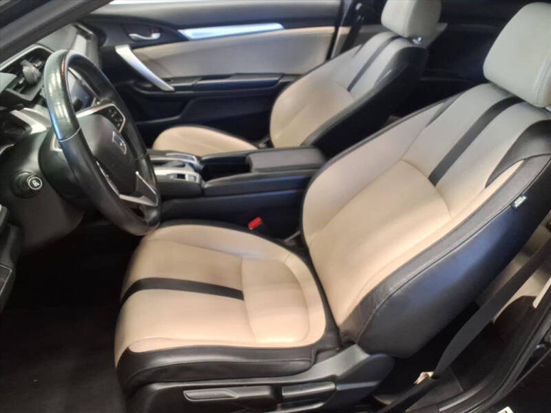 2016 Honda Civic Touring