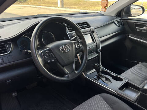 2017 Toyota Camry LE