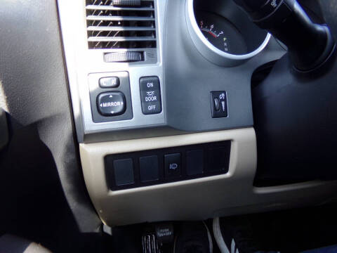 2015 Toyota Sequoia SR5