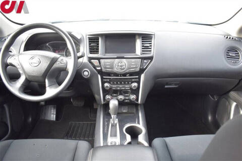 2019 Nissan Pathfinder S