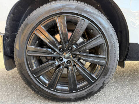 2023 Land Rover Range Rover P530 SE LWB