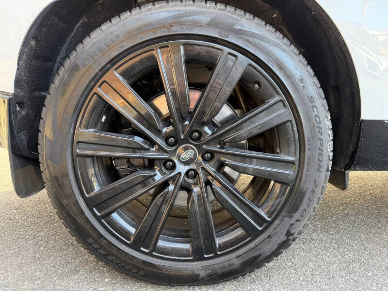 2023 Land Rover Range Rover P530 SE LWB