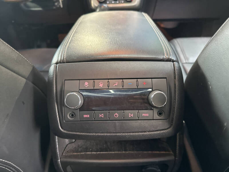 2014 GMC Acadia Denali