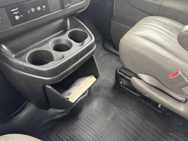 2020 Chevrolet Express 2500
