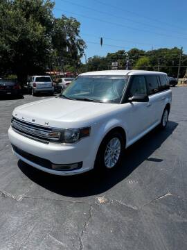 2015 Ford Flex for sale at BSS AUTO SALES INC in Eustis FL