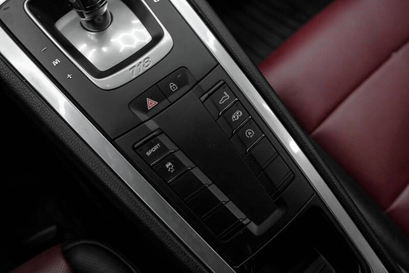 2021 Porsche 718 Cayman S