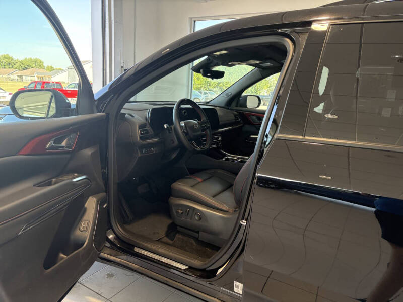 2025 Chevrolet Traverse RS