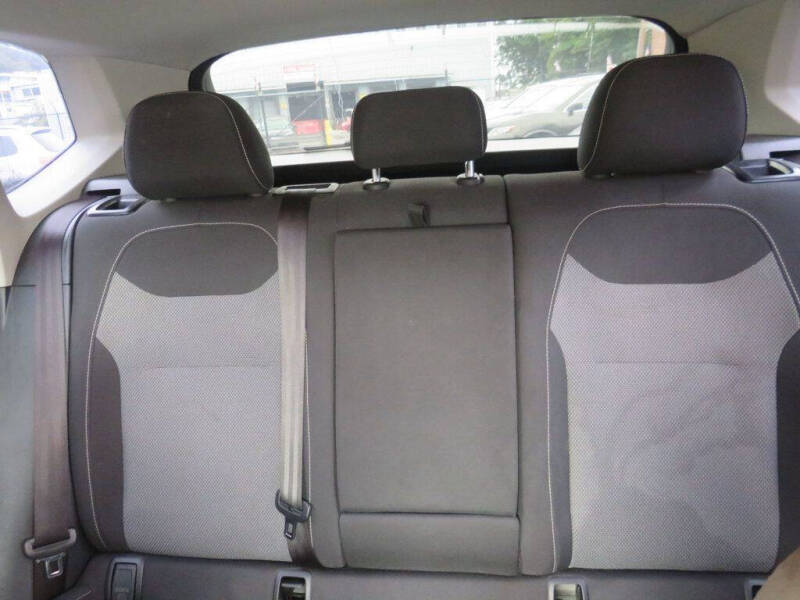 2022 Volkswagen Taos S