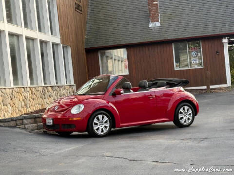 2009 Volkswagen New Beetle Convertible for sale at Cupples Car Company in Belmont NH