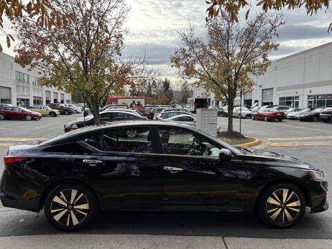 2021 Nissan Altima 2.5 SV